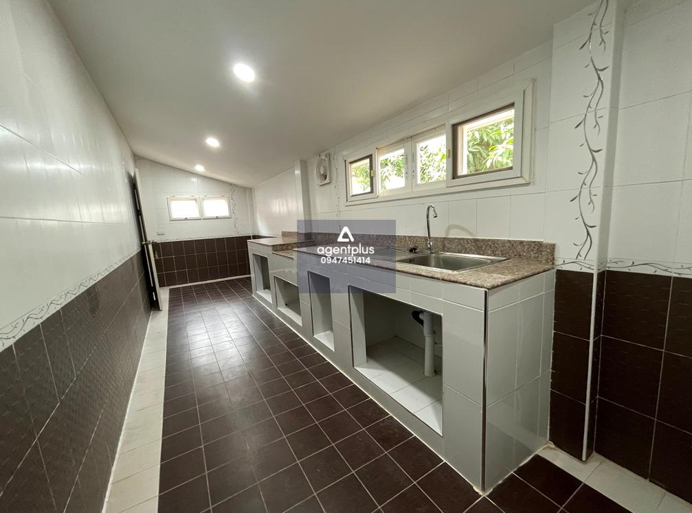 ขายบ้านเดี่ยว 2 โครงการประภาวิลล์ อุดรธานี ปรับปรุงใหม่ ทำเลดี ติดถนนทองใหญ่ เดินทางเข้า-ออกสะดวก