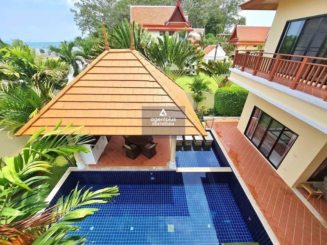 ขายพูลวิลล่าติดทะเลบางเสร่ เดินลงหาดได้เลย