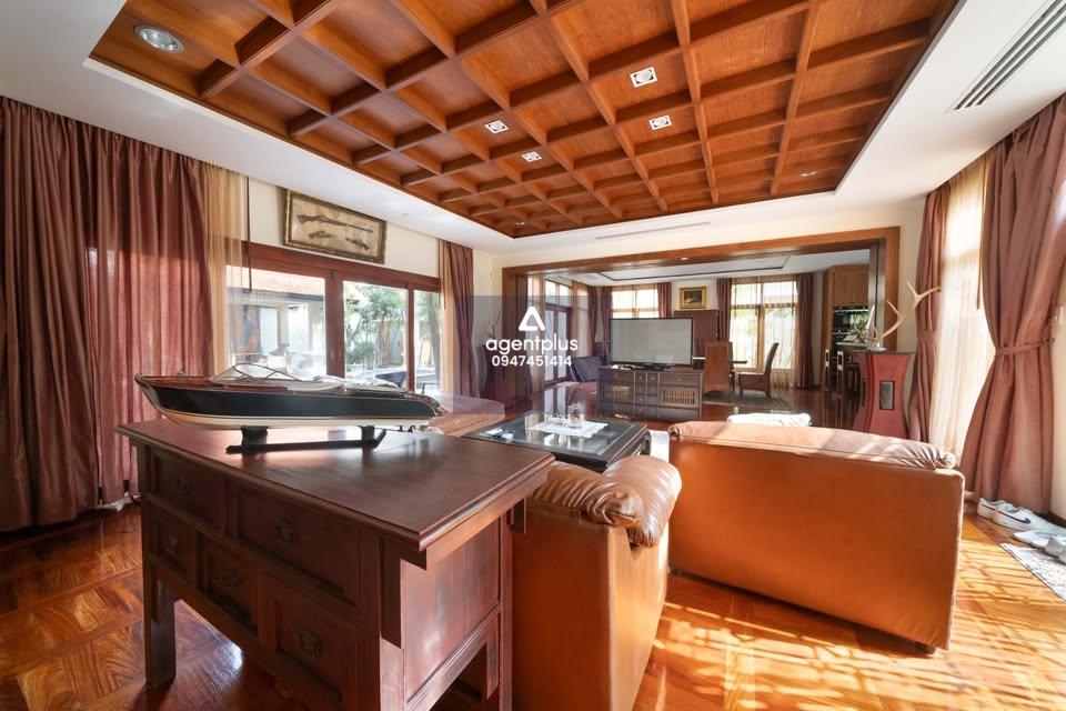 *ขายบ้านเดี่ยว 2 ชั้นพร้อมสระว่ายน้ำ View Talay Marina Private Villa พัทยา