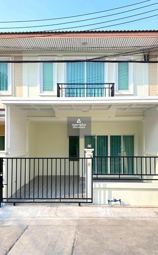 ขายทาวน์โฮม 2 ชั้นตกแต่งสไตล์มินิมอลล์  หมู่บ้านแสนสุขทาวน์ 1 เนินพลับหวาน พัทยา