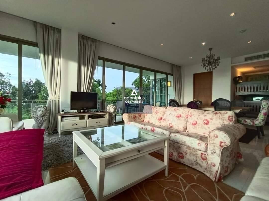 คอนโดมิเนียม ติดทะเล ปราสาทสัจธรรม