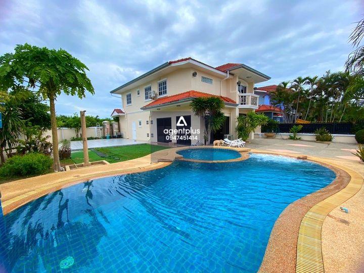 *ให้เช่า พูลวิลล่า ใกล้หาดจอมเทียน 4 ห้องนอน 5 ห้องน้ำ พร้อมสระว่ายน้ำและสวนส่วนตัว