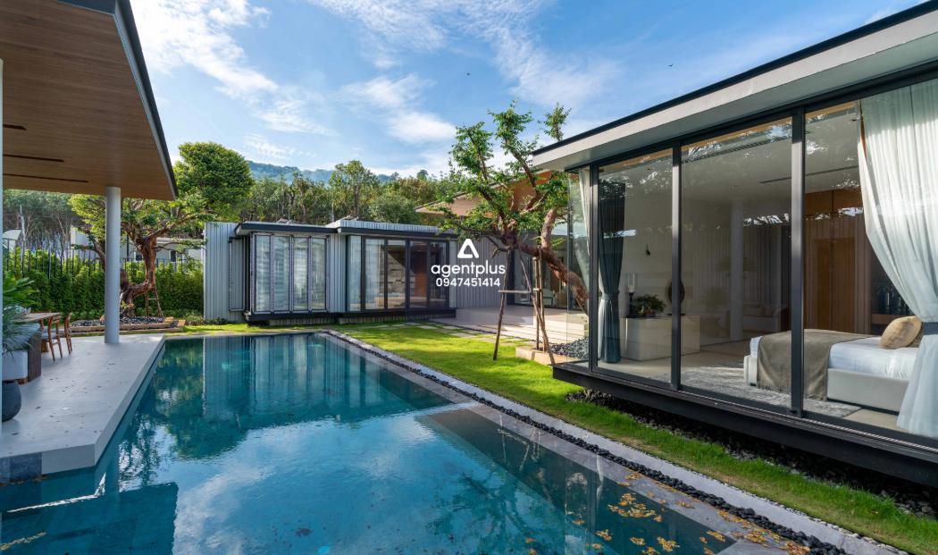 ขายพูลวิลล่า สไตล์โมเดิร์นลักซ์ชัวรี รายล้อมด้วยธรรมชาติและทิวทัศน์อันงดงาม Botanica MontAzure ภูเก็ต