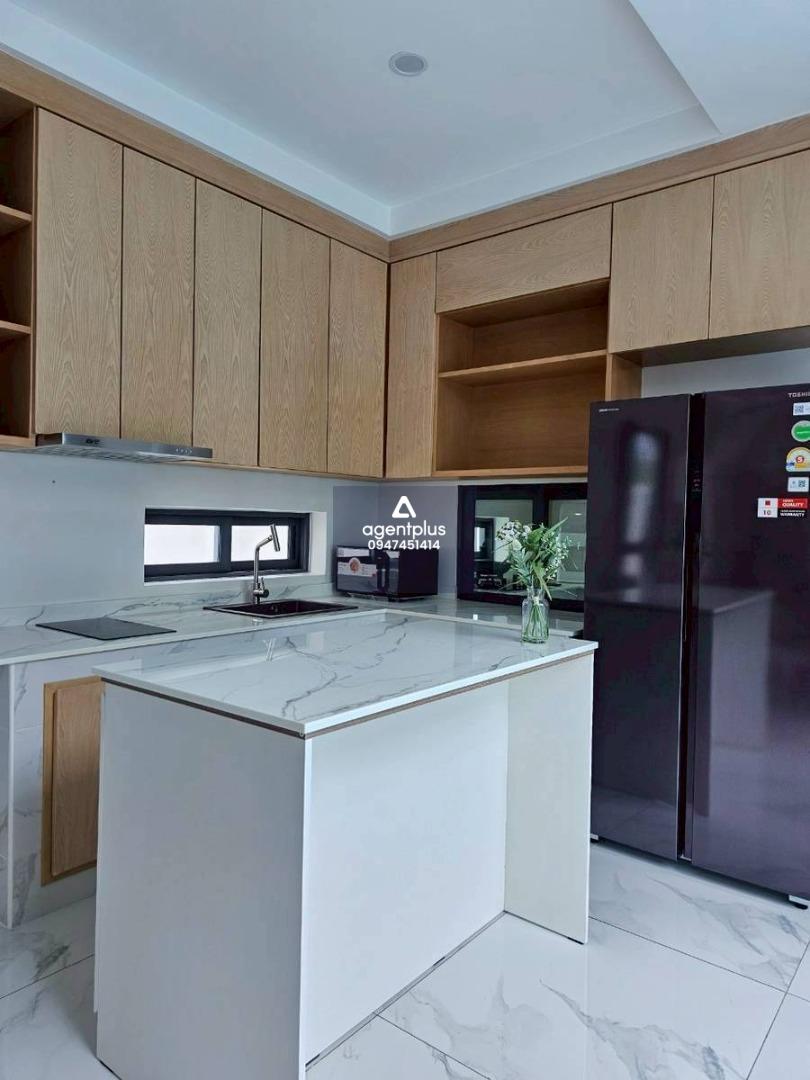 ขาย บ้านพูลวิลล่า บ้านใหม่บิ้วอิน พร้อมเฟอร์นิเจอร์ครบพร้อมเข้าอยู่