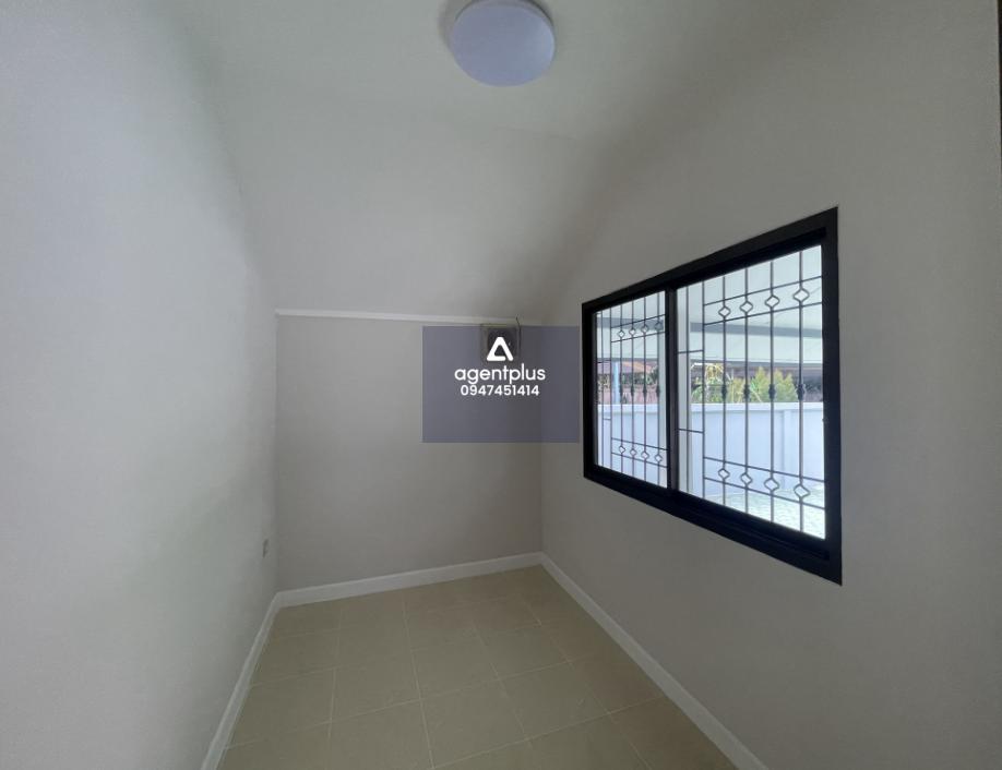 บ้านเดี่ยวชั้นเดียว สวีทโฮม ชลบุรี : ปรับปรุงใหม่ ทำเลดีในแหล่งชุมชน เดินทางเข้า-ออกสะดวก