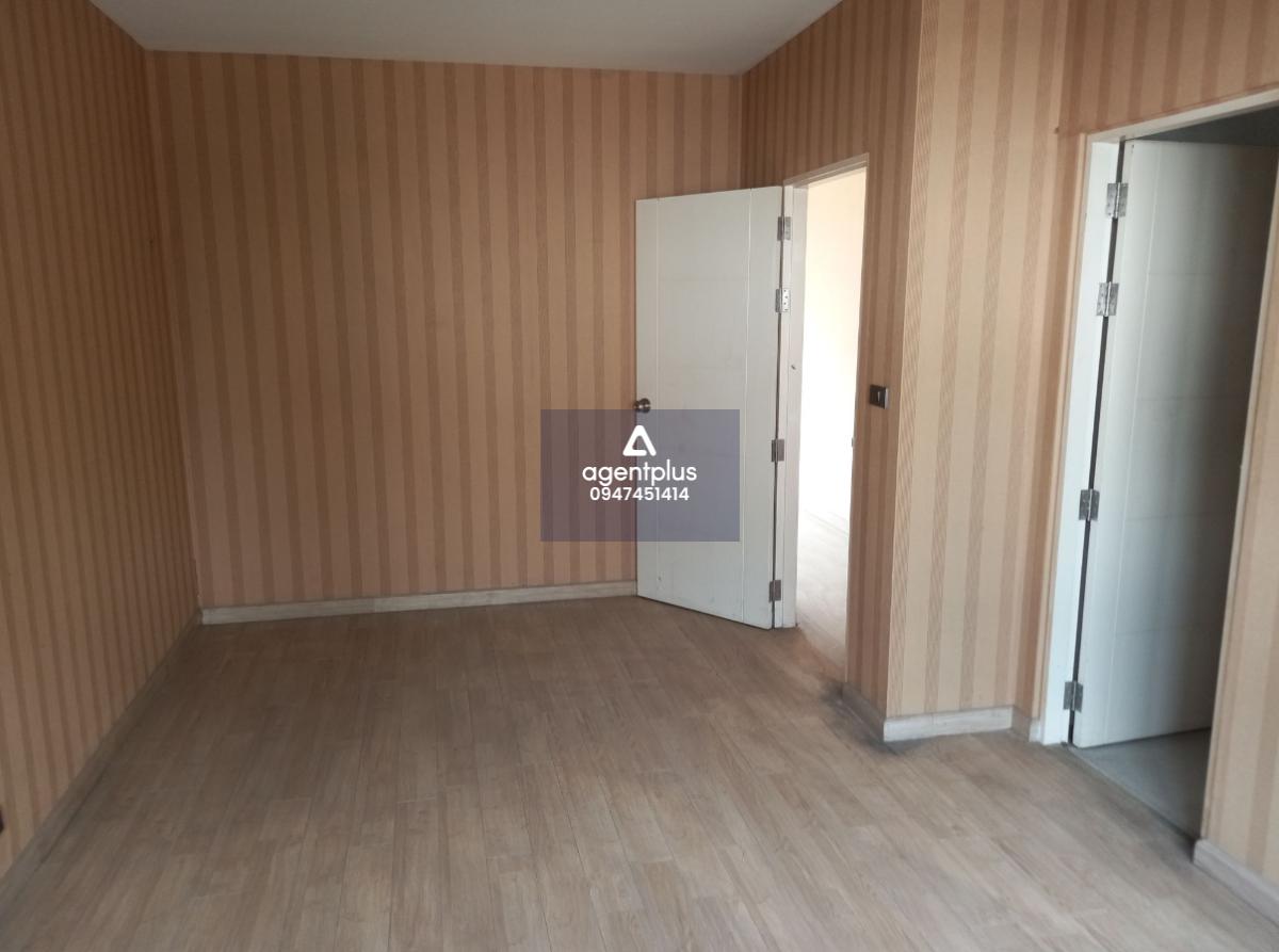 ขายทาวน์เฮ้าส์ 3 ชั้น ดีลักซ์ ทาวน์ รามอินทรา – ทำเลดี เข้าอยู่ได้ทันที บ้านสวย พื้นที่ใช้สอยลงตัว เหมาะสำหรับครอบครัวหรือโฮมออฟฟิศ ทำเลรามอินทราเดินทางสะดวกมาก