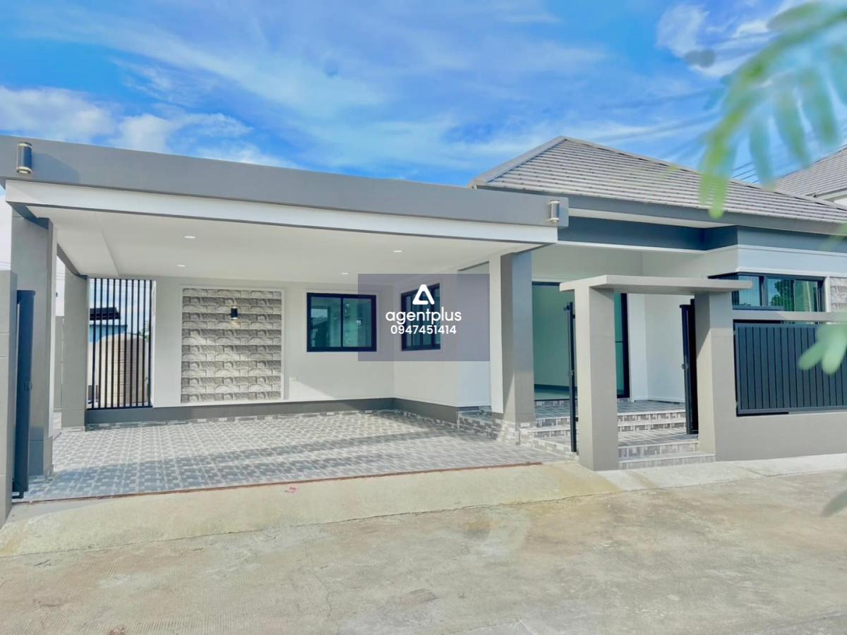 บ้านพูลวิลล่า ราคาพิเศษ รับผ่อนตรงกับเจ้าของ บ้านสร้างใหม่ มือ1 โป่ง พัทยา เดินทางไปอ่างมาบประชัน 5 นาที