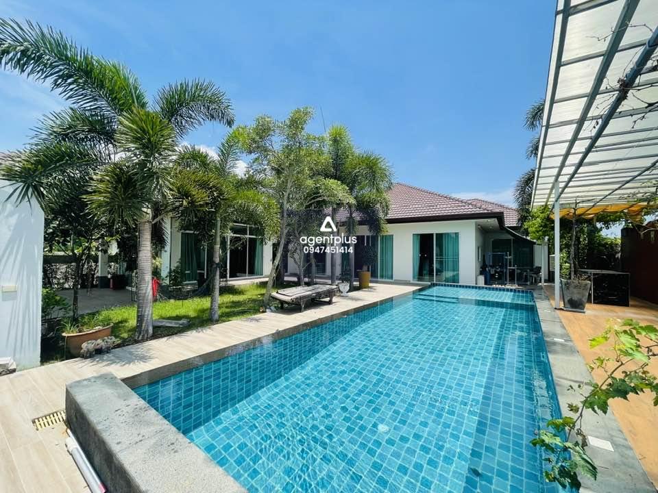 * บ้านพูลวิลล่าสไตล์โมเดิล ตกเเต่งครบพร้อมเข้าอยู่ ห้วยใหญ่ พัทยา