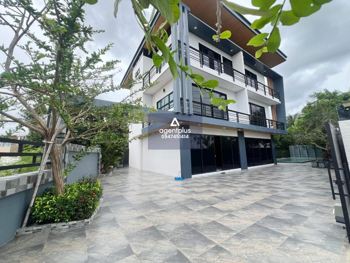 ขายบ้าน 3 ชั้นมีสระว่ายน้ำพร้อมผู้เช่า รับรายได้ทุกเดือน ขอบอ่างมาบประชัน พัทยา