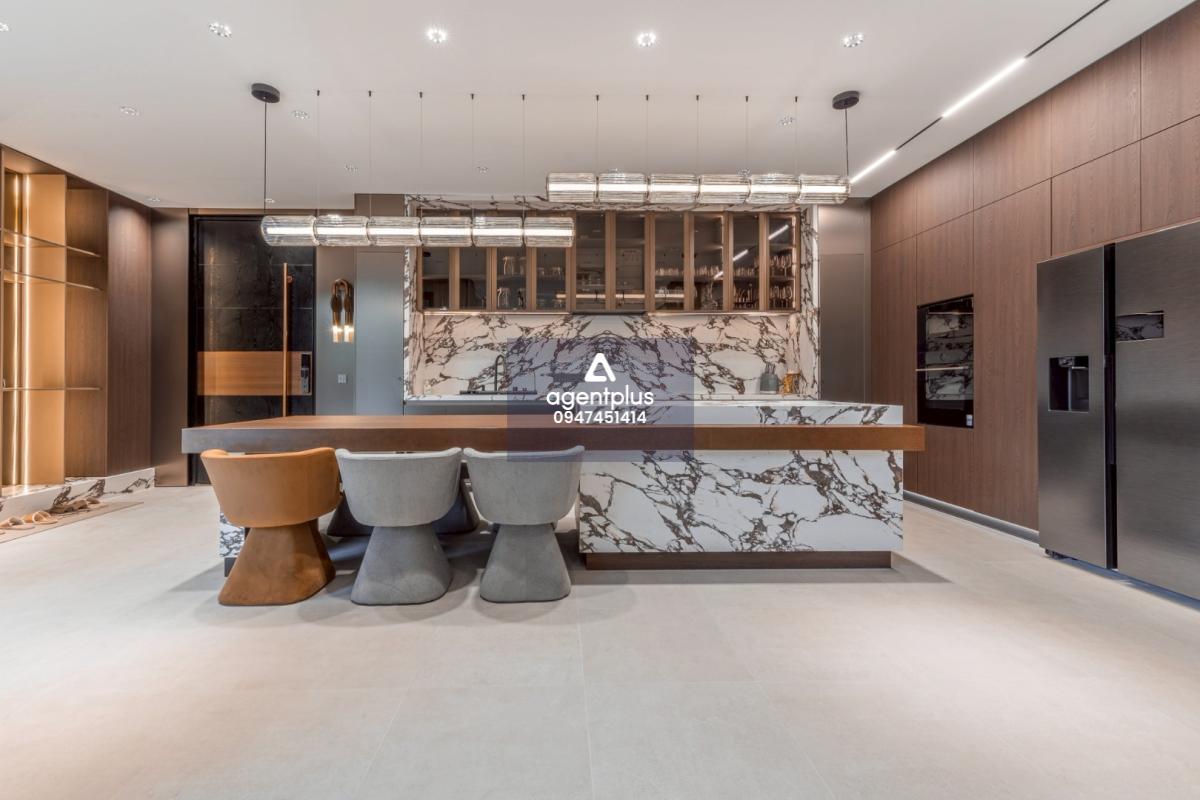 บ้านวิลล่าสร้างใหม่ สไตล์มินิมอล โมเดิร์น วิลล่า ลา วีโอล่า พัทยา