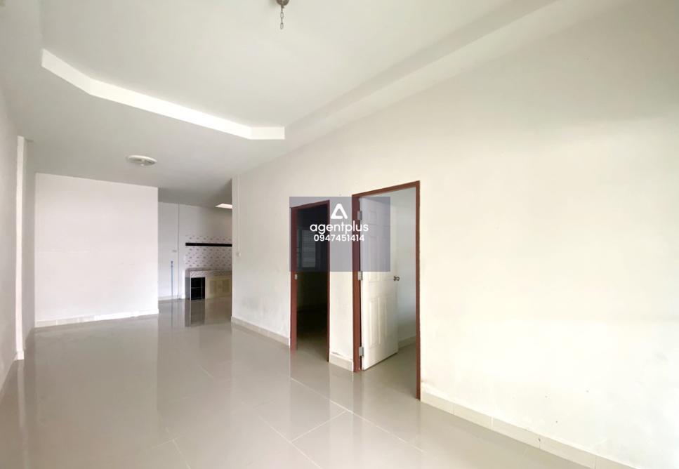 ทาวน์เฮ้าส์ โครงการชนากาญจน์ 4 เมืองระยอง ทาวน์เฮ้าส์ชั้นเดียว ทำเลดีใกล้ถนนสุขุมวิท (ทล.3) การคมนาคมสะดวก สาธารณูปโภคพื้นฐานครบ