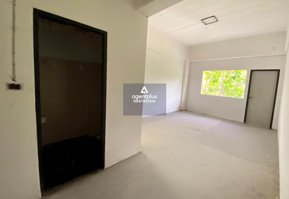 คอนโดมิเนียม โครงการสายลมทาวเวอร์ ระยอง ทำเลดีโครงการใกล้ถนนหาดแม่รำพึง ห่างจากปากซอยก้นอ่าว 1 เพียง 500 เมตร