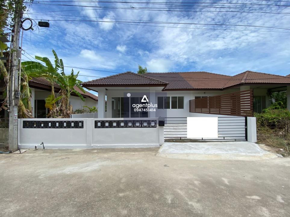 โครงการสานฝัน บ้านแฝดชั้นเดียว ปรับปรุงใหม่ ถนนสุชาดา 1 ห่างจากถนนสุขุมวิท (ทล.3) ประมาณ 2.6 กม.