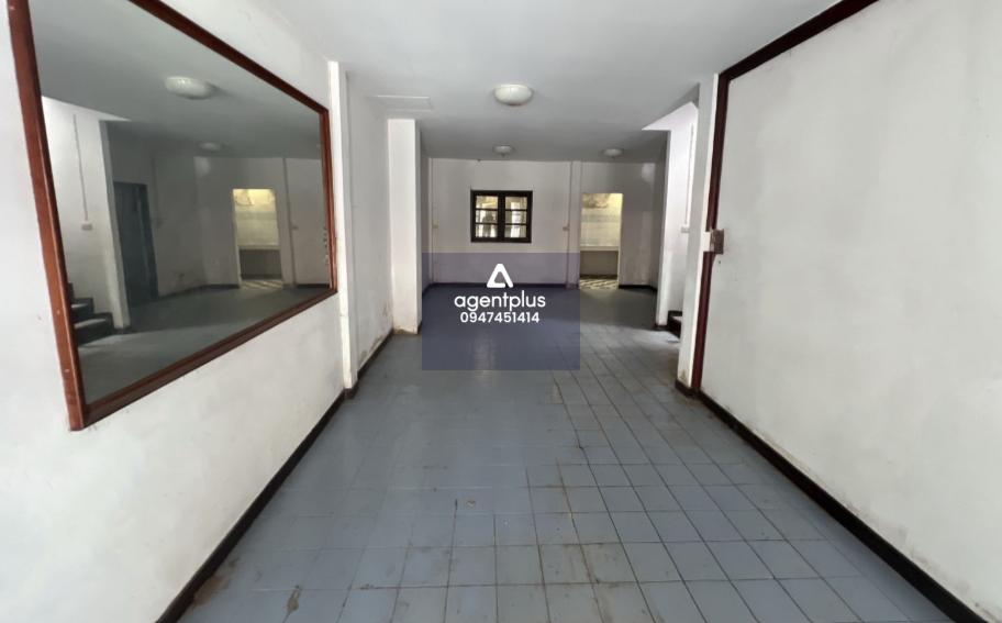 ขาย ทาวน์เฮ้าส์ โครงการวรางกูล คลอง 3 ทำเลดี ใกล้ถนนรังสิต-นครนายก เดินทางเข้า-ออกสะดวก