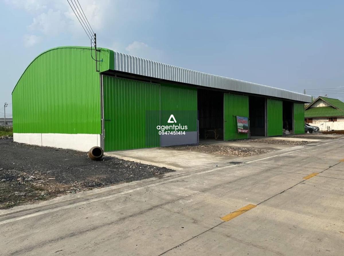 โกดังให้เช่าบางปลา ติดถนนคลองส่งน้ำ สุวรรณภูมิ สมุทรปราการ