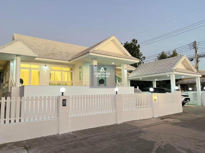 บ้านพูลวิลล่าสวยในโครงการ สไตล์ไทยโมเดิร์นพร้อมเฟอร์นิเจอร์(พร้อมเข้าอยู่)