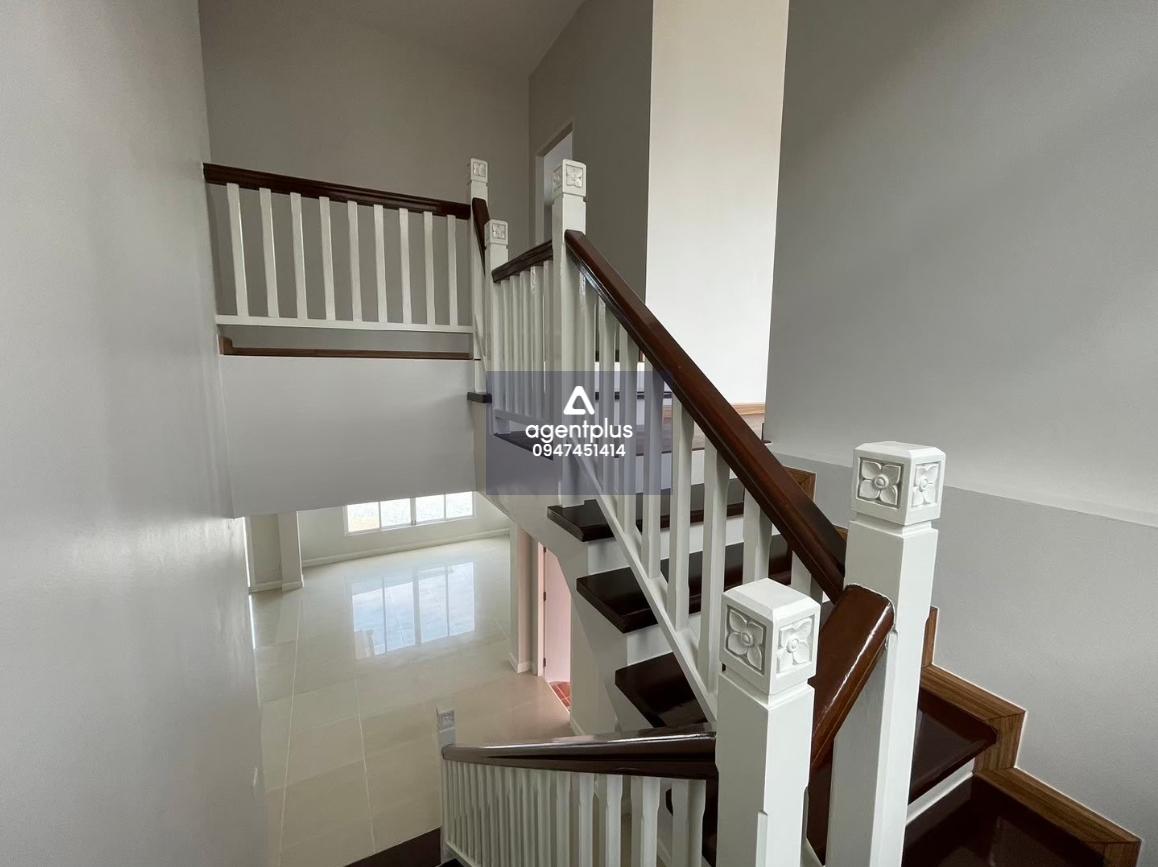 ขายบ้านเดี่ยว 2 ชั้น แกรนด์ มณีรินทร์ ศรีราชา ชลบุรี ปรับปรุงใหม่ โครงการที่เหนือระดับด้วยมาตรฐานชีวิตที่สมบูรณ์ การเดินทางสะดวกสบาย