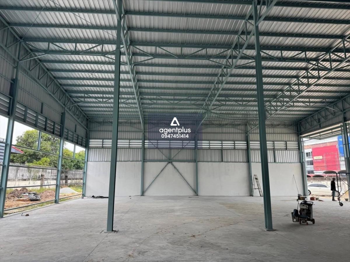 *ให้เช่าโกดังใหม่ พร้อมใช้งาน เลือกขนาดได้ เดินทางสะดวก รถคอนเทนเนอร์เข้าได้ พนัสนิคม ชลบุรี