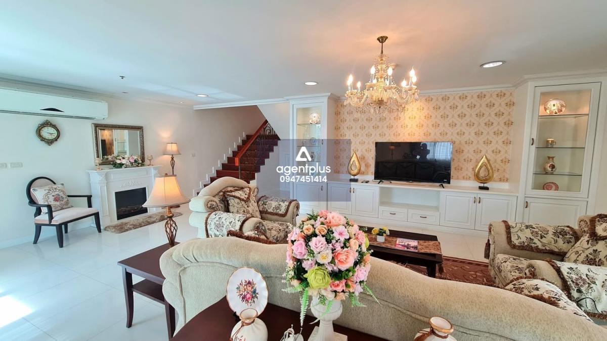 ให้เช่าDuplex Penthouse- Piyathip Place สุขุมวิท39 โลเคชั่นดี ใจกลางกรุงเทพฯ