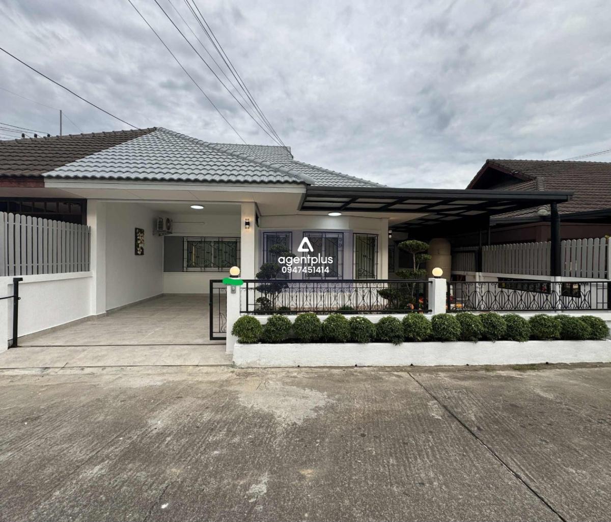 ขายบ้านแฝดชั้นเดียว หมู่บ้านรวิพร โกลเด้นฮิลล์ เขาตาโล ใกล้ รร.บุญสัมพันธ์