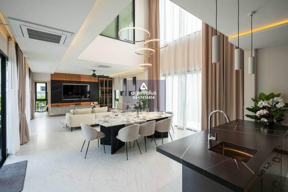 *ให้เช่าบ้านเดี่ยวหลังใหญ่ พร้อมสระว่ายน้ำส่วนตัว ห้วยใหญ่ พัทยา