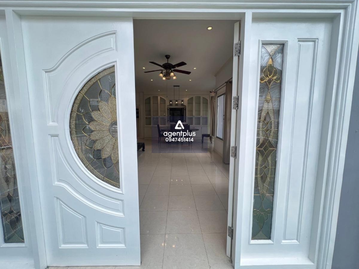 พูลวิลล่าใกล้ตลาดวนาสิน