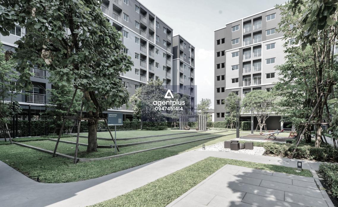 ขายด่วนคอนโด ลุมพินี คอนโดทาวน์ เอกชัย 48 คอนโดพร้อมอยู่ ใกล้ชุมชน เดินทางสะดวก เข้าออกได้หลายเส้นทาง เหมาะสำหรับพักอาศัยหรือปล่อยเช่า