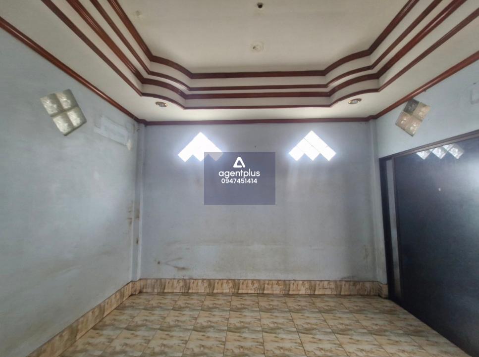 ทาวน์เฮ้าส์ชั้นเดียว ติดซอยบ้านบึง-แกลงซอย 9 ตั้งอยู่ใกล้แหล่งชุมชน การคมนาคมสะดวก