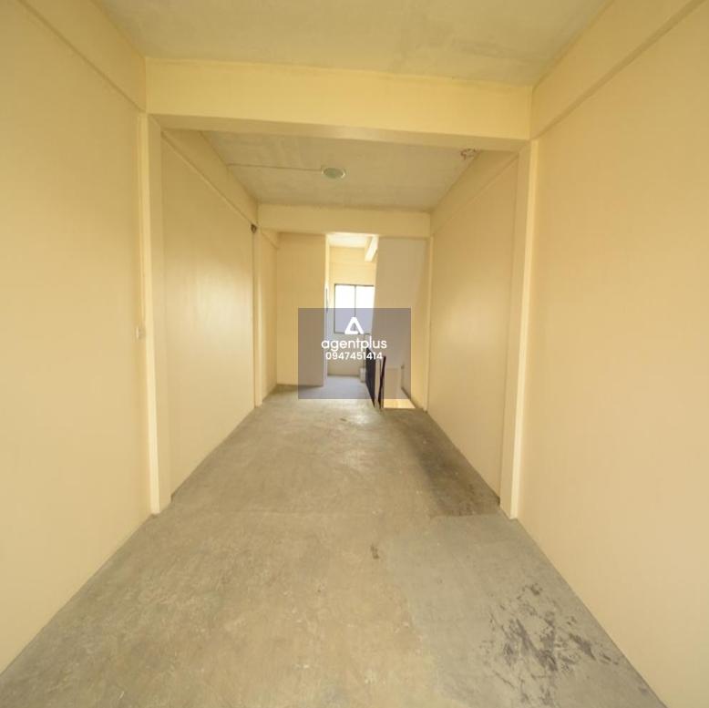 ขายอาคารพาณิชย์ 3.5 ชั้น ทำเลดี อยู่ในซอยพระยาสุเรนทร์ 13 (สภาพปรับปรุงใหม่) เหมาะสำหรับอยู่อาศัย ค้าขาย และร้านเสริมสวย