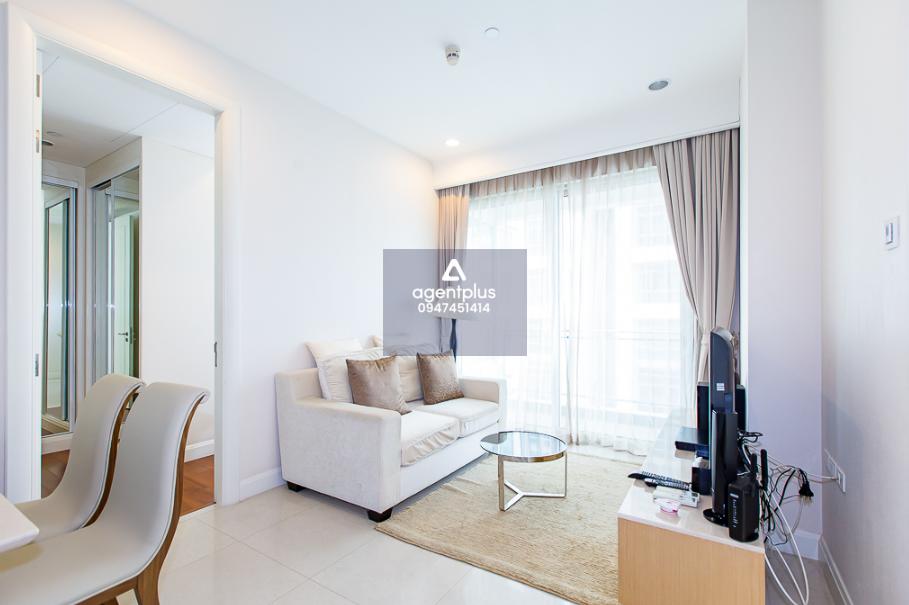 คอนโด คิว หลังสวน  หรูใจกลางลุมพินี พร้อมอยู่ ทำเลพรีเมียมระดับลักชัวรี