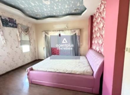 บ้านหลังใหญ่ หมู่บ้านวิลล่า พาร์ค  ฟังก์ชันครบ คุ้มค่าสะดวกสบาย