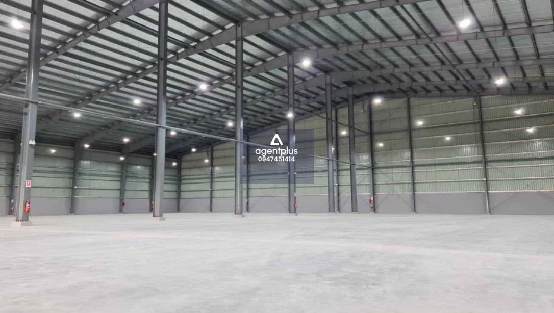 *ให้เช่า โกดัง โรงงาน คลังสินค้า อมตะนครชลบุรี ผังสีม่วงลาย