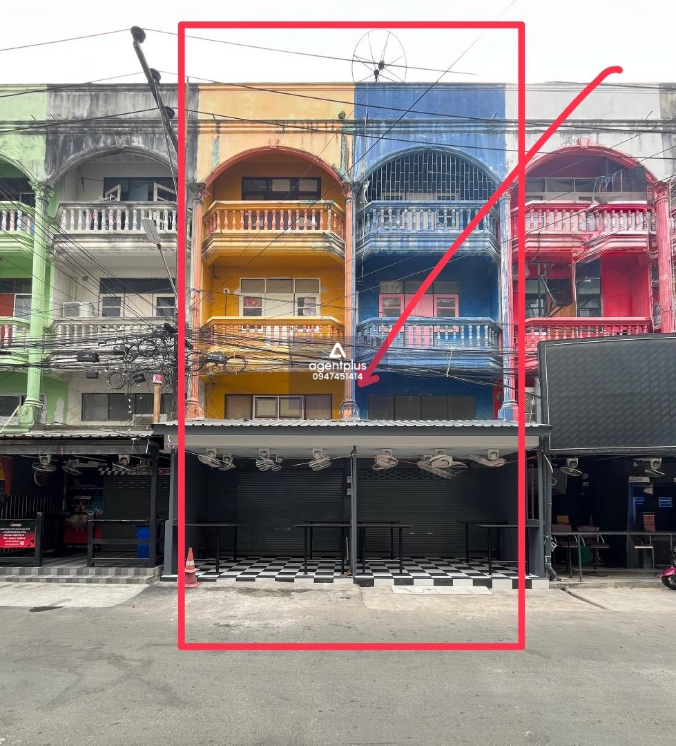 ให้เช่าด่วน! อาคารพาณิชย์ 4 ชั้น 2 คูหา รีโนเวทใหม่ ชั้นล่างแต่งครบสไตล์บาร์_พร้อมดำเนินกิจการได้ทันที