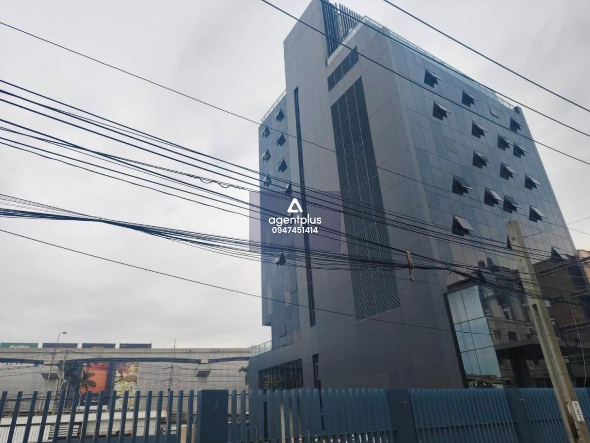 ขายอาคารสำนักงาน BTS ร.9 ตรงข้ามซีคอนสแควร์​ ศรีนครินทร์ กรุงเทพฯ