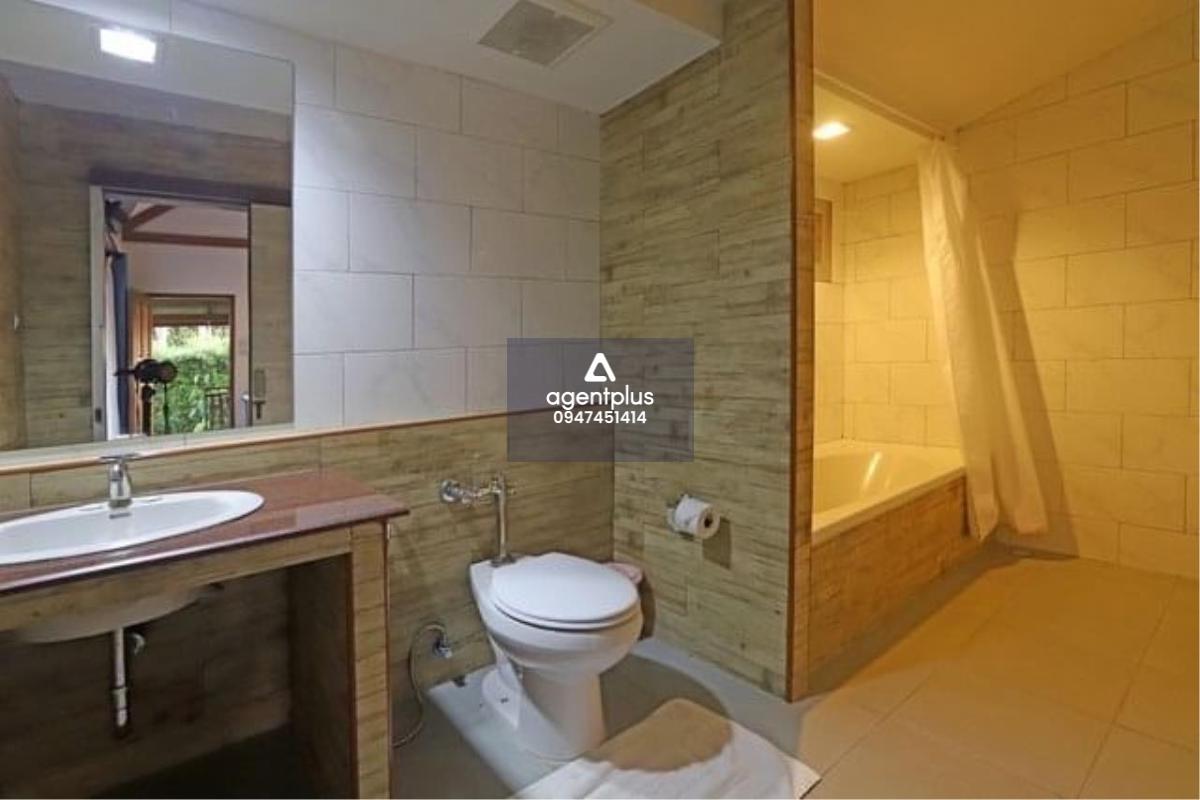 ขายที่ดินพร้อมบ้านพักตากอากาศ 18 หลัง ตกแต่งกลมกลืนกับธรรมชาติ พัทยา