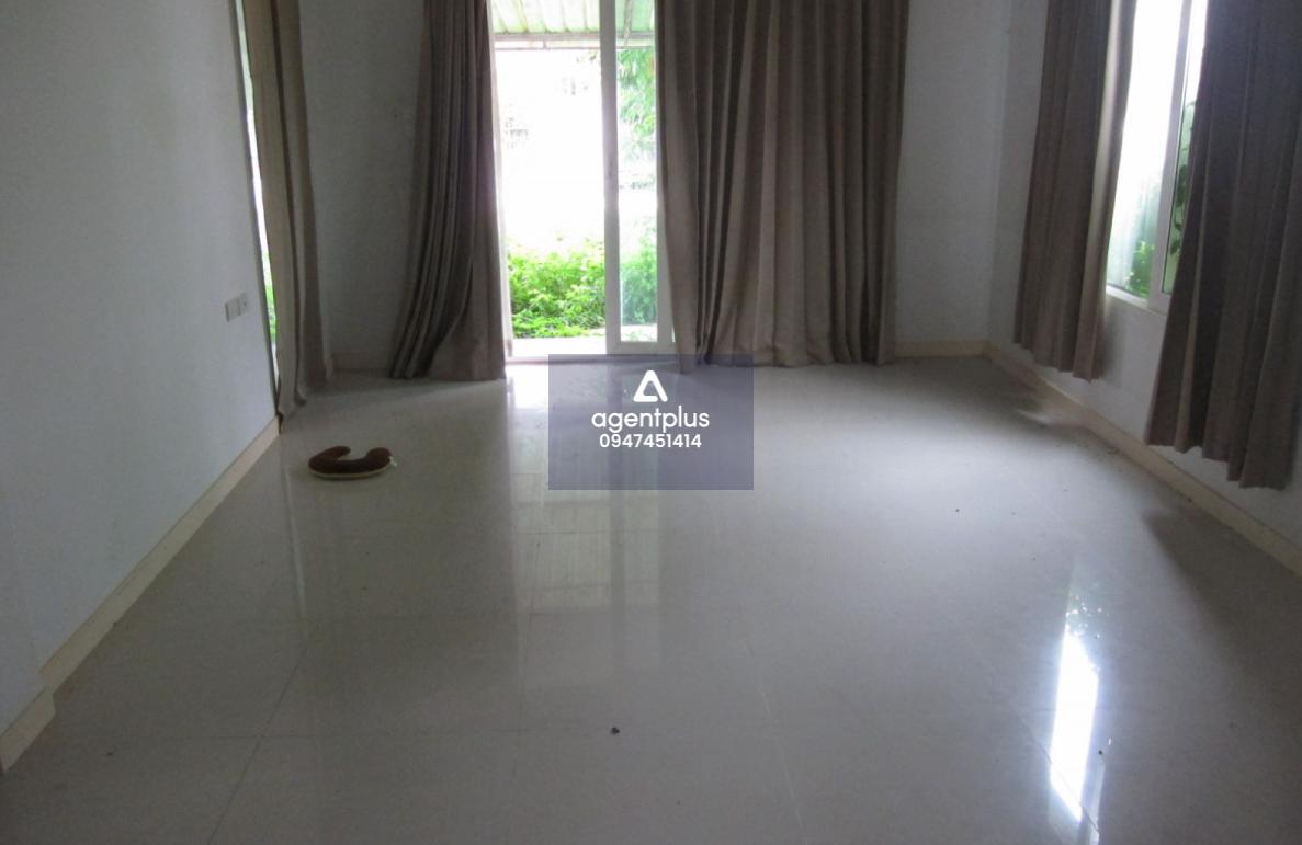 ขายบ้านเดียว 2 ชั้น หมู่บ้านพฤกษลดา ประชาอุทิศ 90 ดีไซน์สไตล์ Modern Contemporary 3 ห้องนอน 2 ห้องน้ำ จอดรถได้ 2 คัน ใกล้สิ่งอำนวยความสะดวก