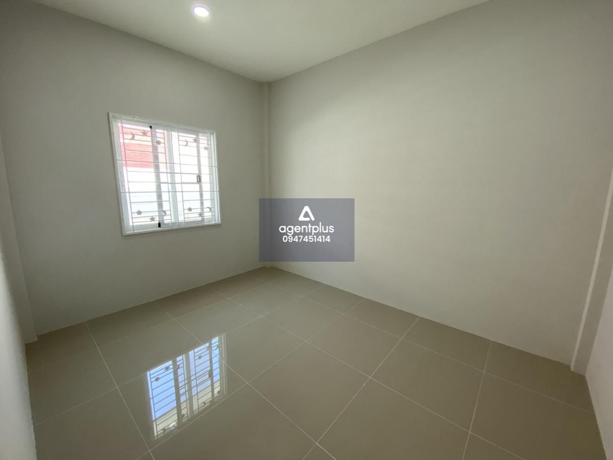 บ้านเดี่ยวชั้นเดี่ยว โครงการสิรารมย์ 12 ถนนเทพรัตน์ (ทล.34) สภาพแวดล้อมย่านที่อยู่อาศัย สิ่งอำนวยความสะอาด สาธารณูปโภคครบครัน