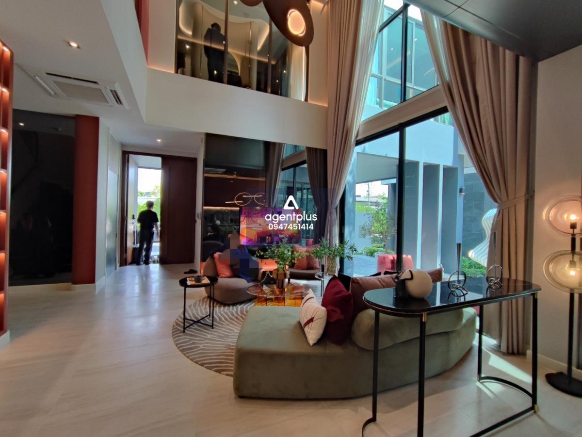 บ้านเดี่ยว 3 ชั้น Ultra Luxury มีลิฟต์ส่วนตัว | ขนาด 68.9 ตร.วา | พื้นที่ใช้สอย 442 ตร.ม.