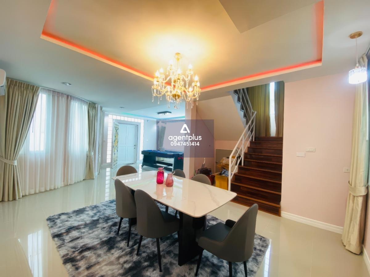 * บ้านพูลวิลล่า ราคาพิเศษ บ้านสวยพร้อมเข้าอยู่ บ้านในโครงการ Chateau Dale สยามคันทรีคลับ พัทยา