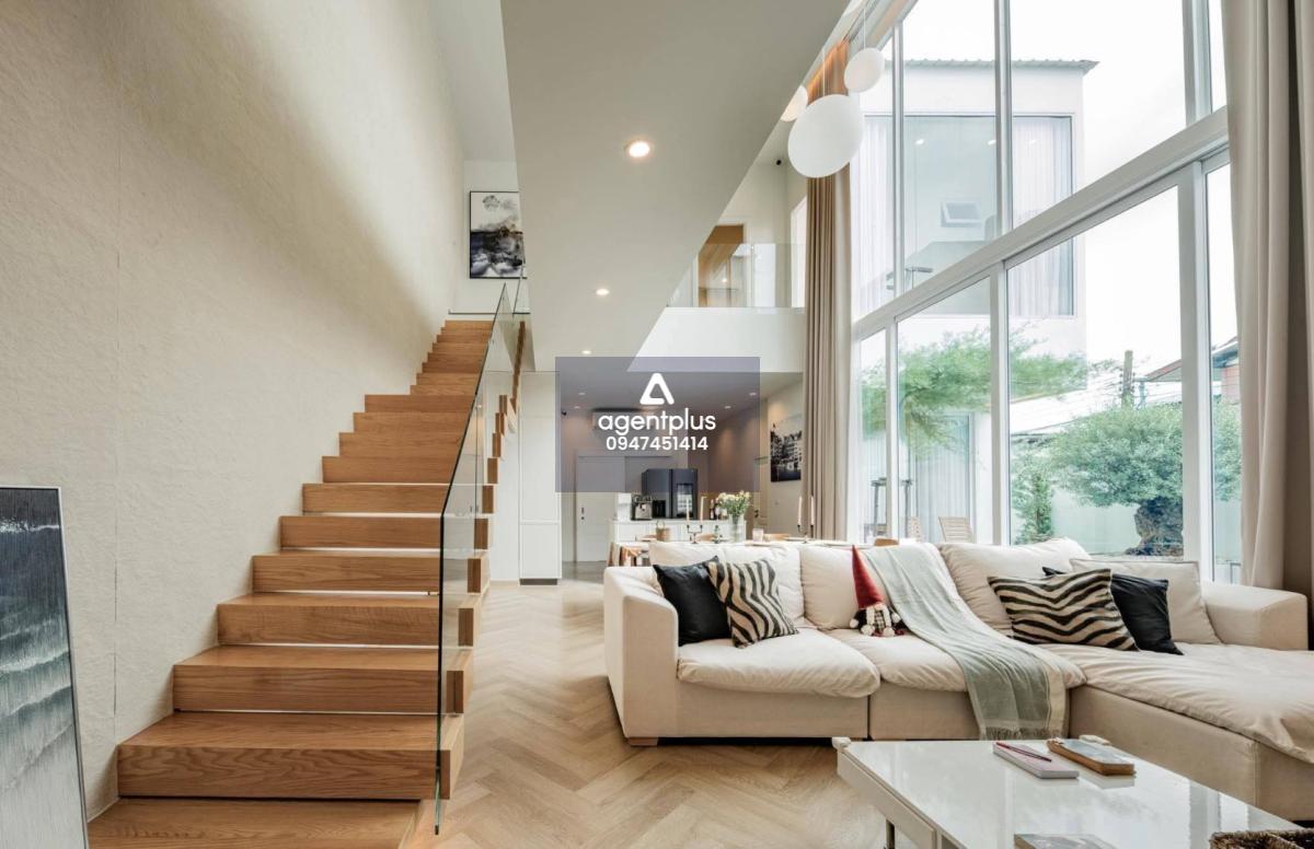 *ขาย/เช่าบ้านเดี่ยวนอกโครงการพร้อมสระว่ายน้ำ สไตล์ minimal modern ลาดพร้าว 64 กรุงเทพฯ