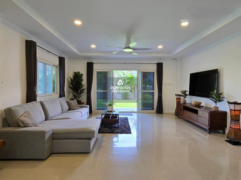 *ปล่อยเช่าพูลวิลล่าหลังใหญ่ ใกล้โรงเรียนนานาชาติ พัทยา