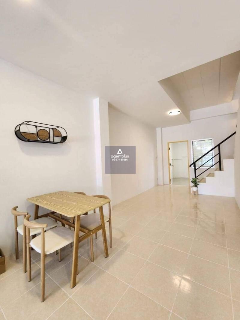 *ขายบ้านทาวเฮาส์ 2 ชั้น (บ้านในโครงการ) พิกัด เนินพลับหวาน-เขาน้อย