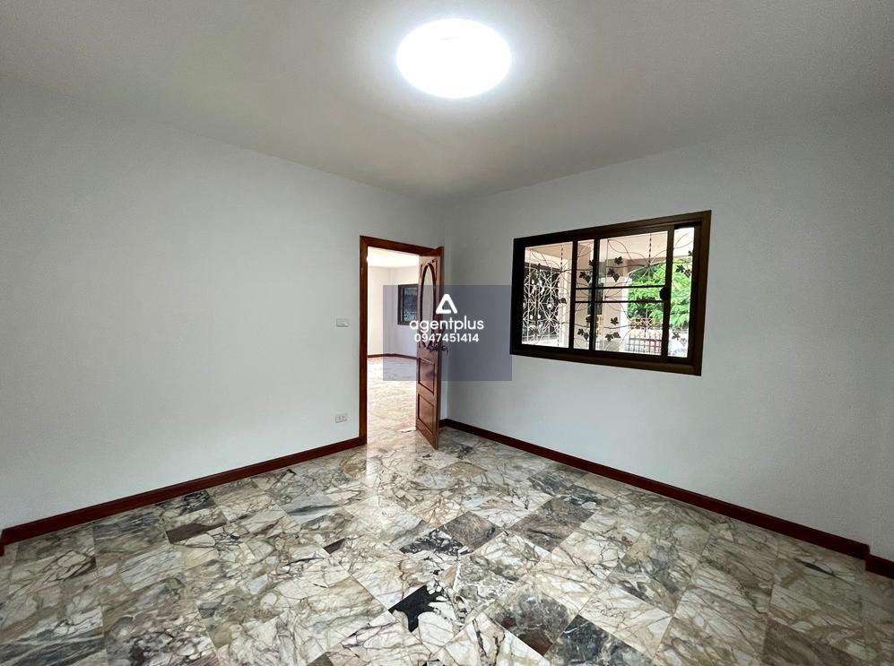 ขายบ้านเดี่ยว 2 โครงการประภาวิลล์ อุดรธานี ปรับปรุงใหม่ ทำเลดี ติดถนนทองใหญ่ เดินทางเข้า-ออกสะดวก