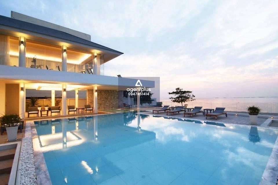 ขายบ้านเดี่ยว 2 ชั้น เดินจากบ้านลงทะเลได้เลย หมู่บ้านโลเคชั่นดีมากๆ ด้านหน้าติดถนนสุขุมวิทด้านหลังติดทะเล