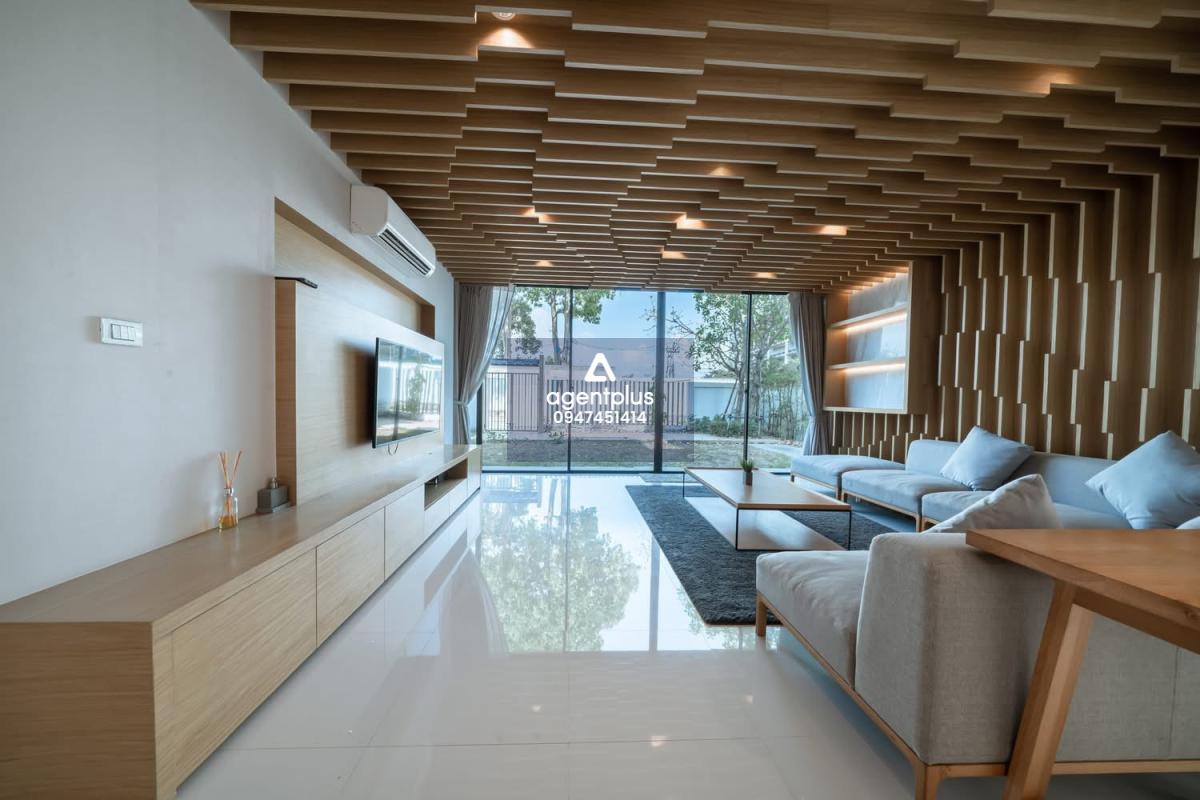 ให้เช่าพูลวิลล่าติดชายหาดเพียง45เมตร มีสระว่ายน้ำ มีสิ่งอำนวยความสะดวก