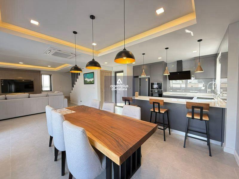 *ขายพูลวิลล่าพร้อมผู้เช่า เซ็นสิริ มิดทาวน์ วิลล่า ชลบุรี