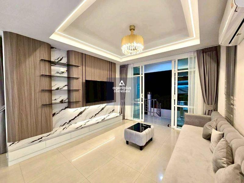 ให้เช่าบ้านแฝด 2 ชั้น หลังใหญ่ ใจกลางพัทยา รองรับครอบครัวใหญ่ได้สบาย พิกัดเขาน้อย หมู่บ้านโชคชัย พัทยา