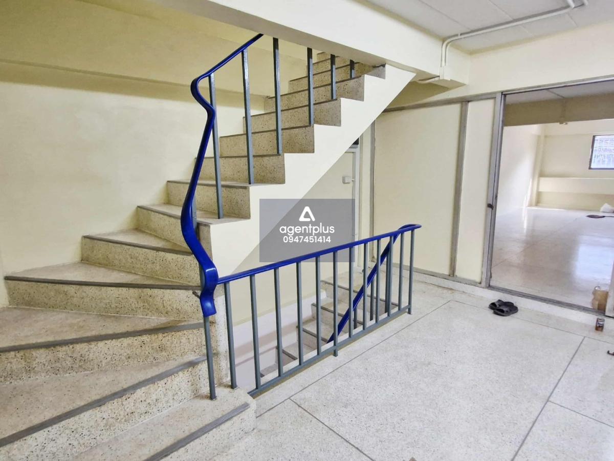 *ให้เช่าตึกอาคารพาณิชย์ 4 ชั้น รีโนเวทใหม่ ถนนเทพประสิทธิ์