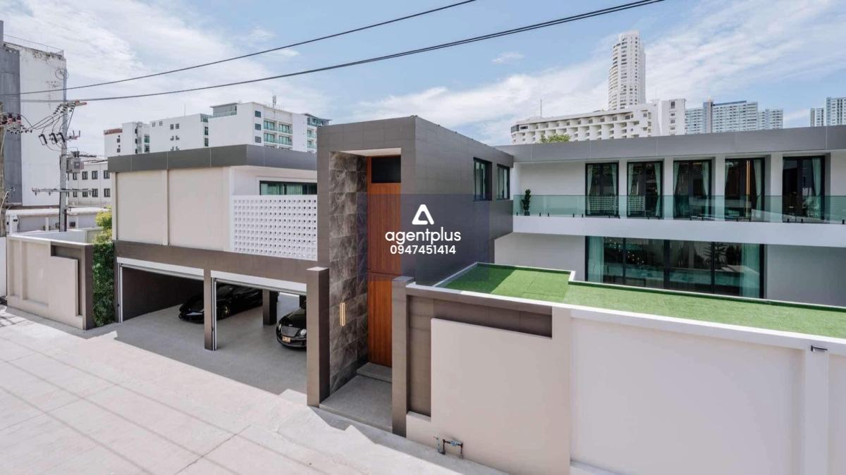 ขายบ้านหรู พูลวิลล่า ใกล้ทะเลจอมเทียน