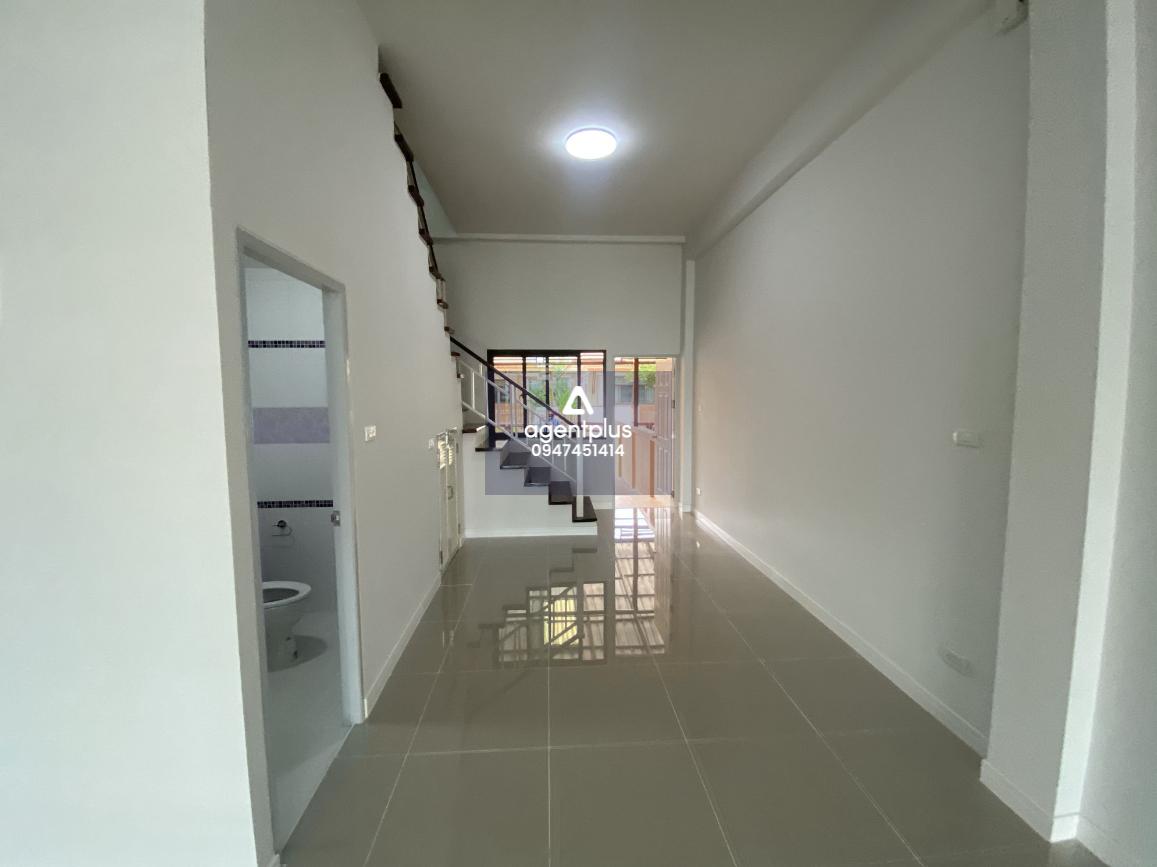 ขายอาคารพาณิชย์ โครงการสาริน 7 อุบลราชธานี ปรับปรุงใหม่ อาคารพาณิชย์ 3 ชั้น ทำเลดีในโครงการสาริน 7 ติดถนนศรีสะเกษ การคมนาคมสะดวก